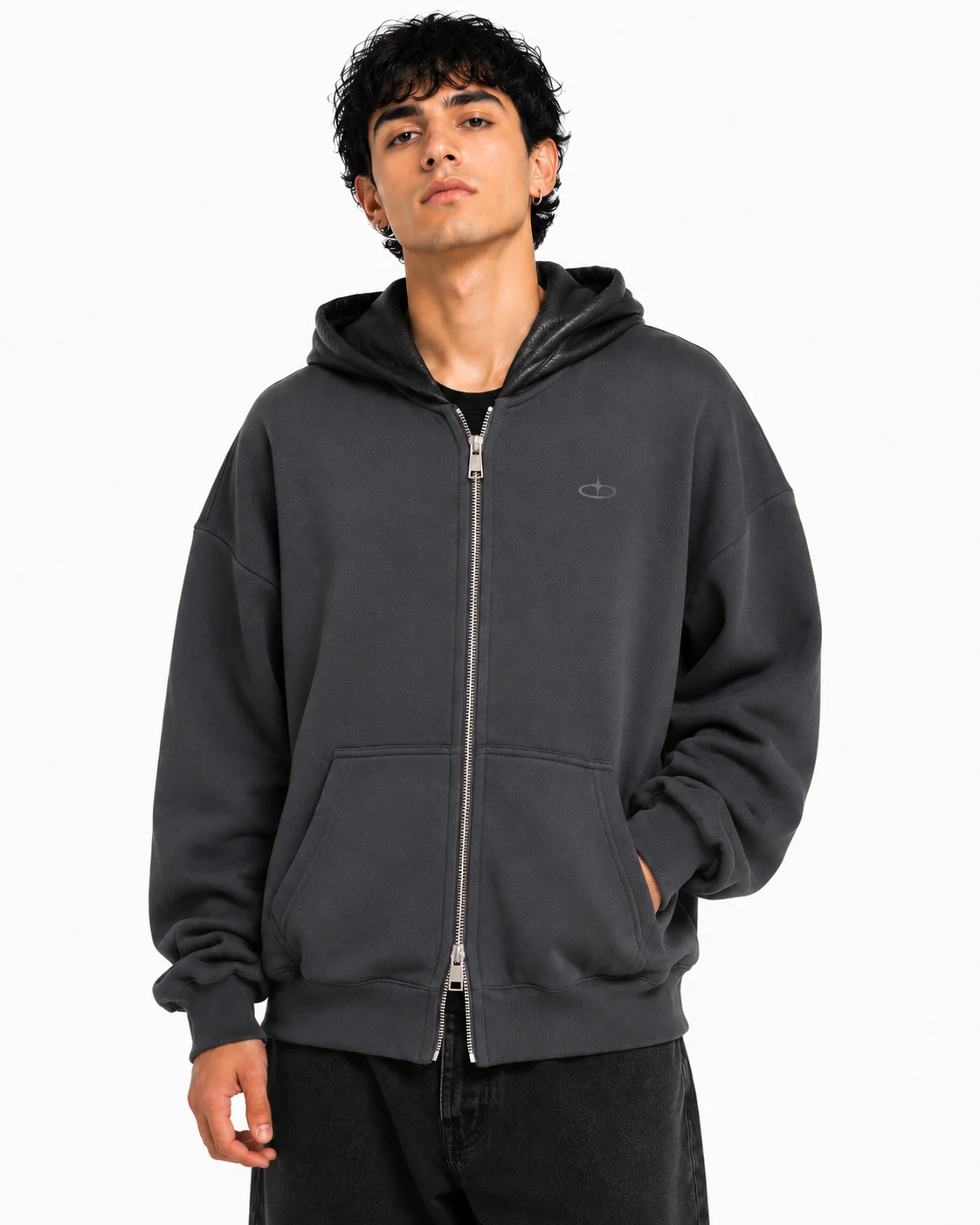 chaqueta boxy fit ultra capota cuerina